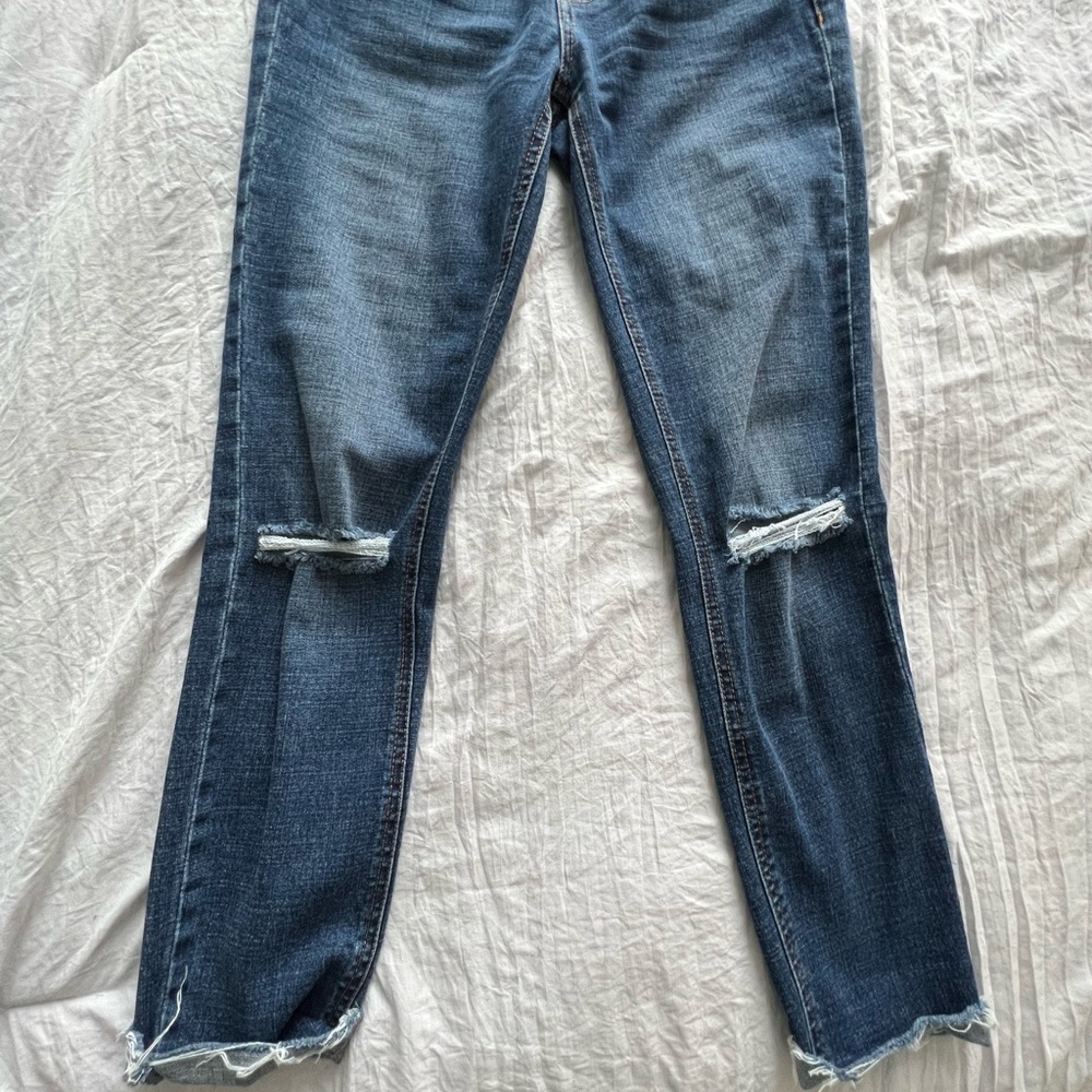 Mid Rise Distressed Skinny Jeans Sz26 - Picture 4 of 6